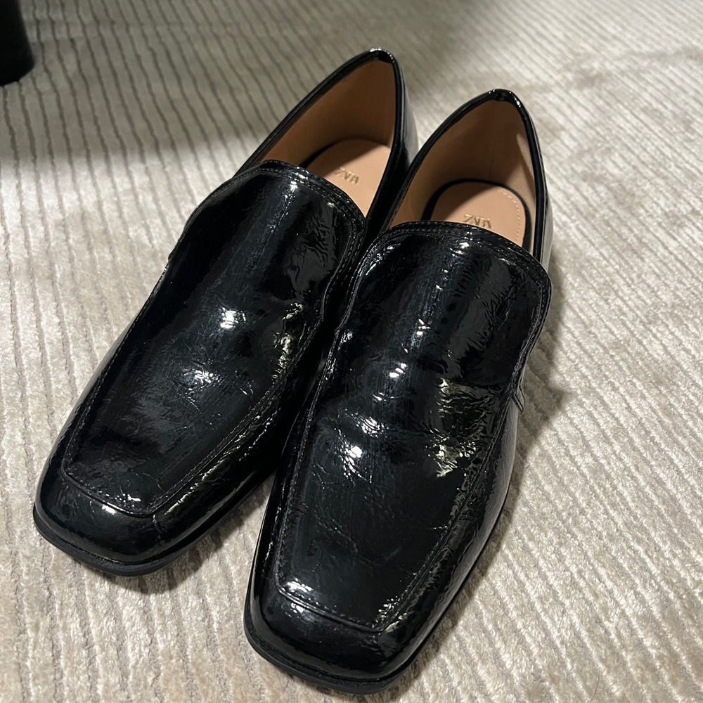 Zara patent leather loafers (never been worn)